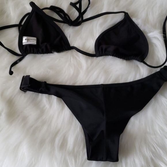 Angela Martini Bikini - Picture 6 of 8